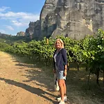 Mpoufidis Rock House Meteora