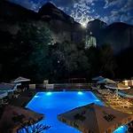 Mpoufidis Rock House Meteora * 칼람파카
