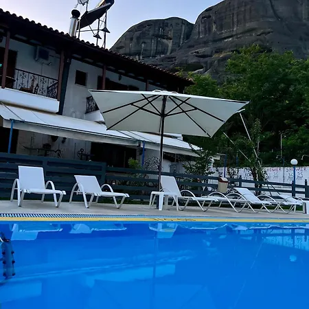 Mpoufidis Rock House Meteora Hotel *